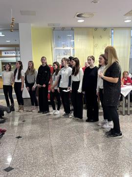 DECEMBRSKI OBISK (2)